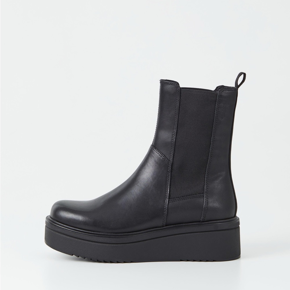 Vagabond Black Heeled Boots